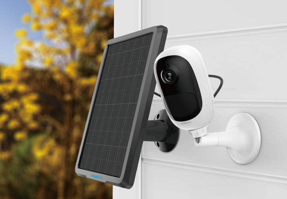 Consigli24  Come proteggere casa con una telecamera da esterno con pannello  solare