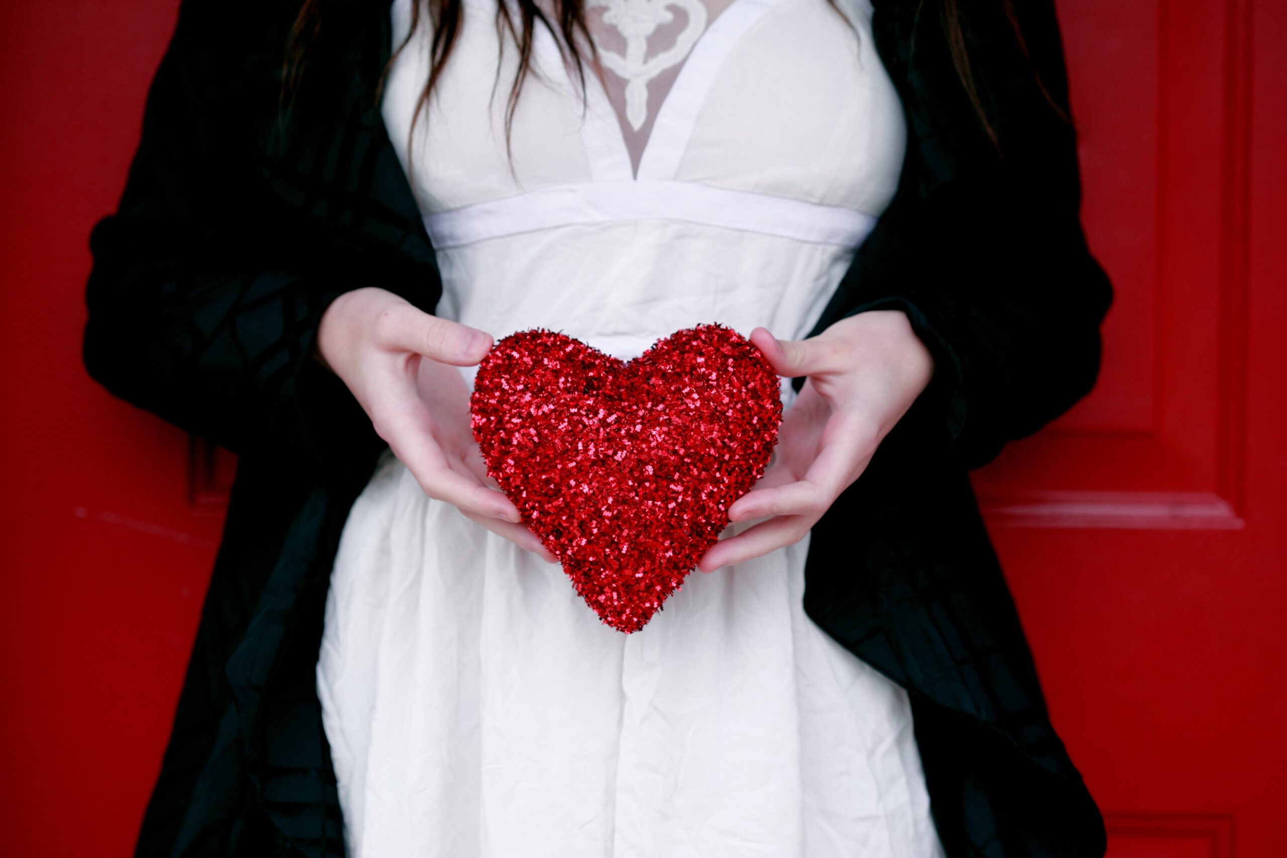 Consigli24  Regali di San Valentino per lei: conquistala con amore e  creatività